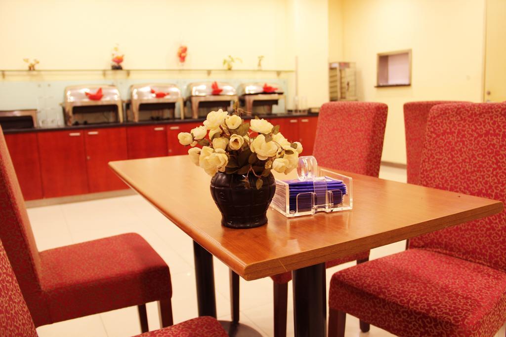 Hanting Express Shenyang Longemont Square Ngoại thất bức ảnh